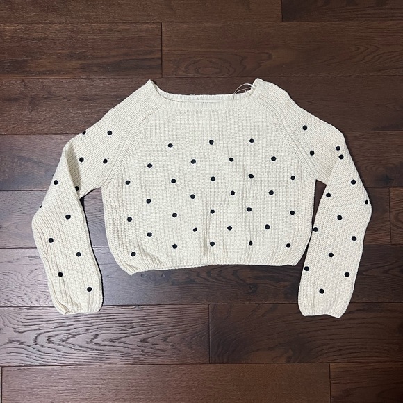 EUC Zara knit Women’s Embroidered Polka Dot Cropped Sweater in Cream/ - Picture 3 of 6